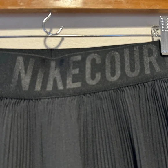 Nike Court Maria Sharapova 10" Tennis Skort Womens Medium Black Pleated 854828 - Picture 3 of 9